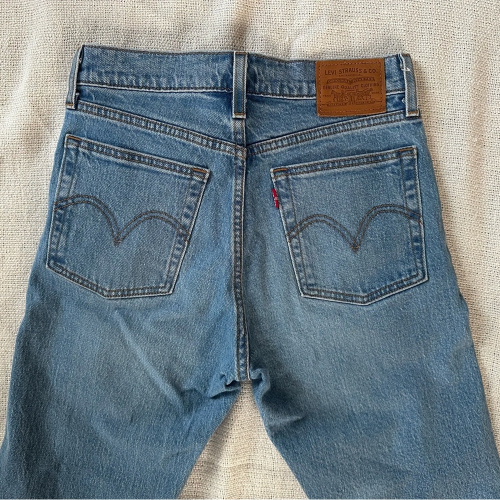 Levi’s Wedgie Straight